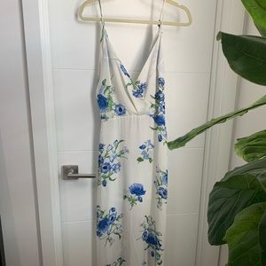 Lulus white Maxi Floral XS